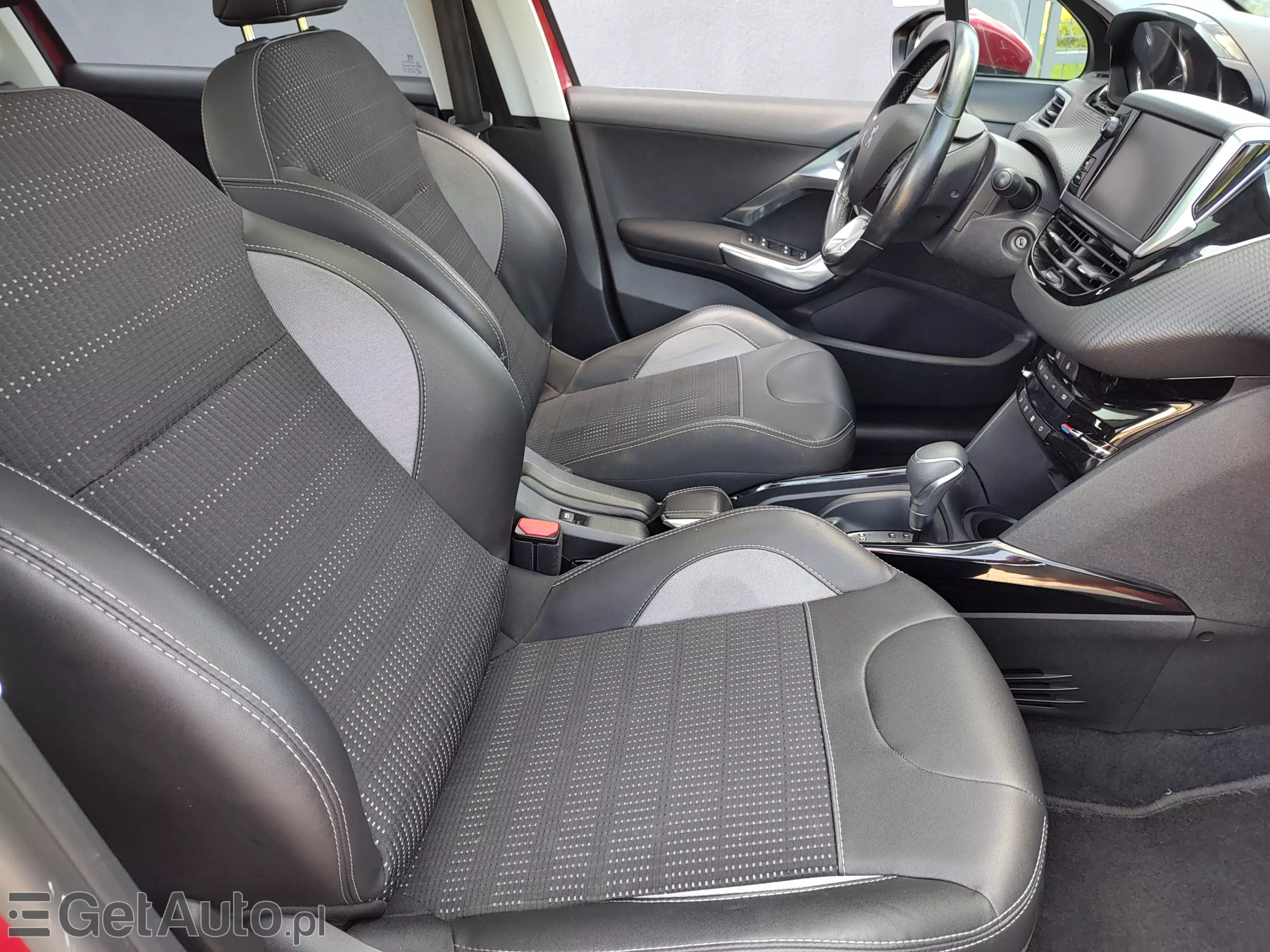 PEUGEOT 2008 Crossway