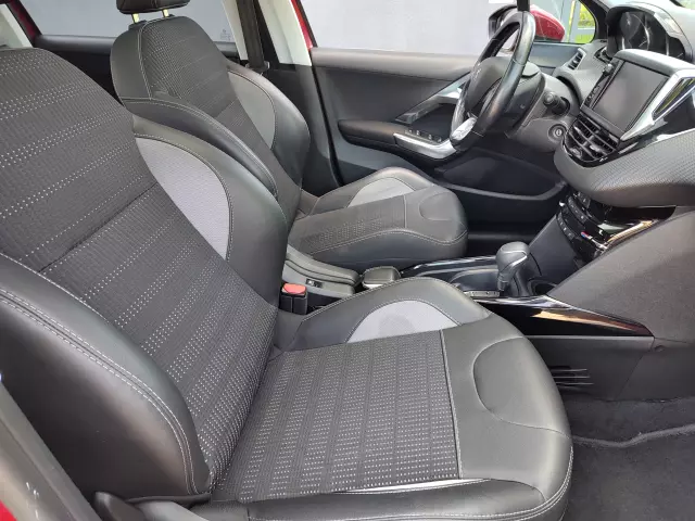 PEUGEOT 2008 Crossway