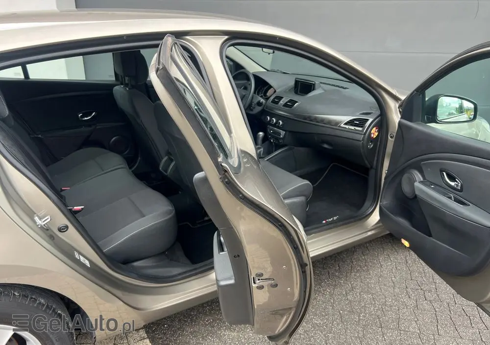 RENAULT Megane 1.6 16V 100 TomTom Edition