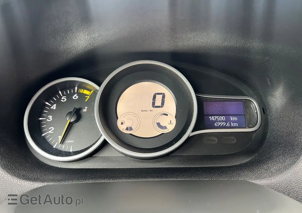 RENAULT Megane 1.6 16V 100 TomTom Edition