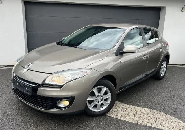 RENAULT Megane 1.6 16V 100 TomTom Edition