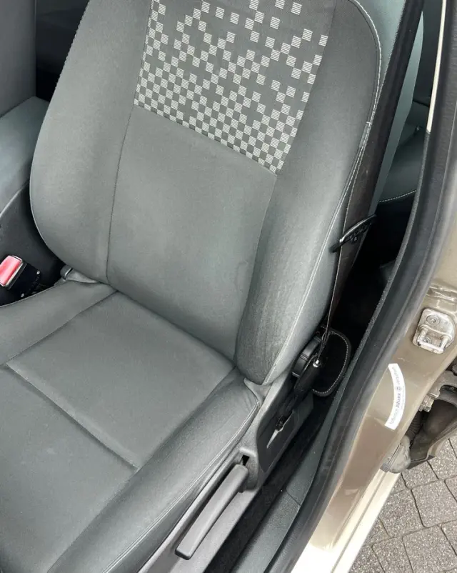RENAULT Megane 1.6 16V 100 TomTom Edition
