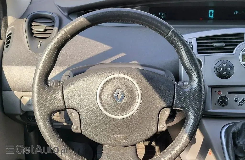 RENAULT Scenic 