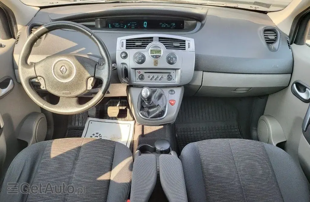 RENAULT Scenic 