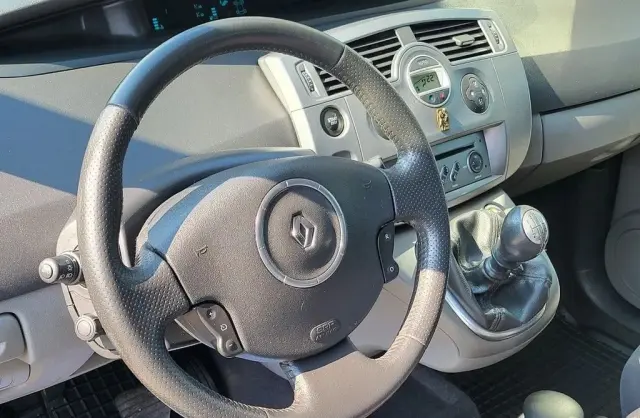 RENAULT Scenic 
