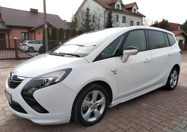 OPEL Zafira Tourer 2.0 CDTI Sport