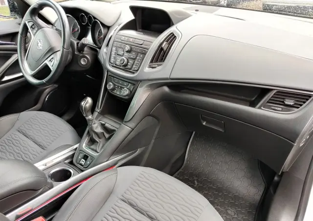 OPEL Zafira Tourer 2.0 CDTI Sport