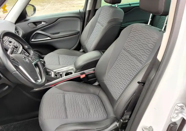 OPEL Zafira Tourer 2.0 CDTI Sport