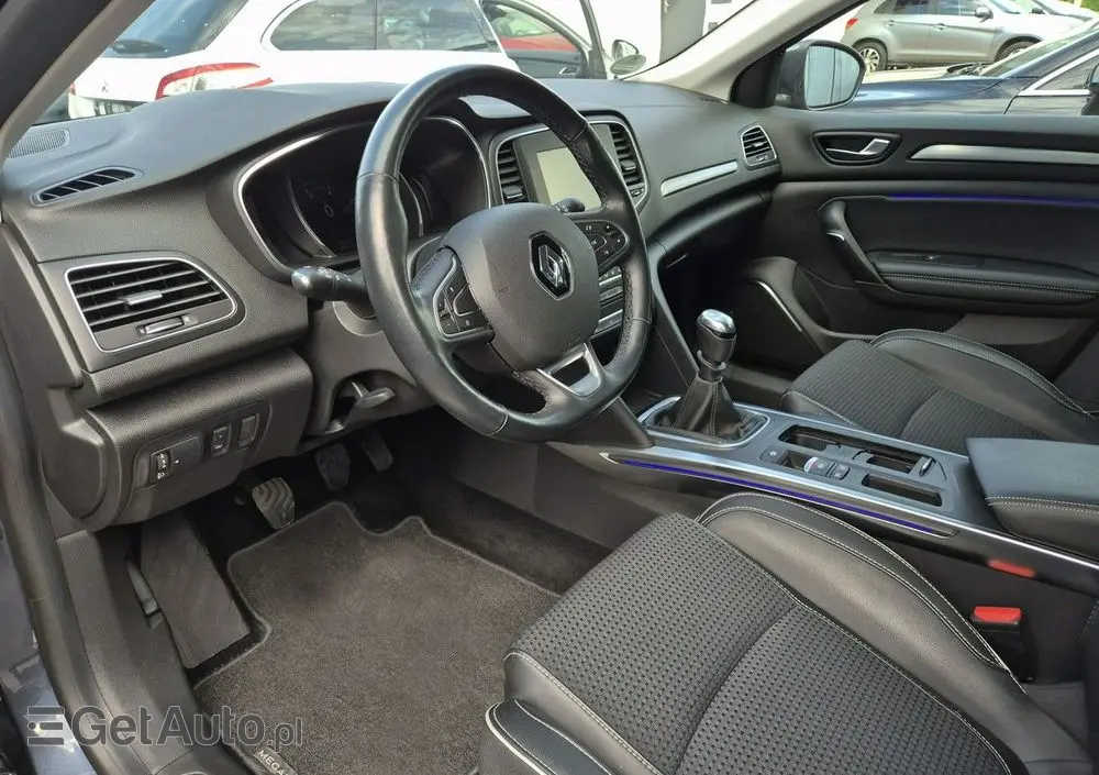 RENAULT Megane 1.2 16V TCe Energy Bose