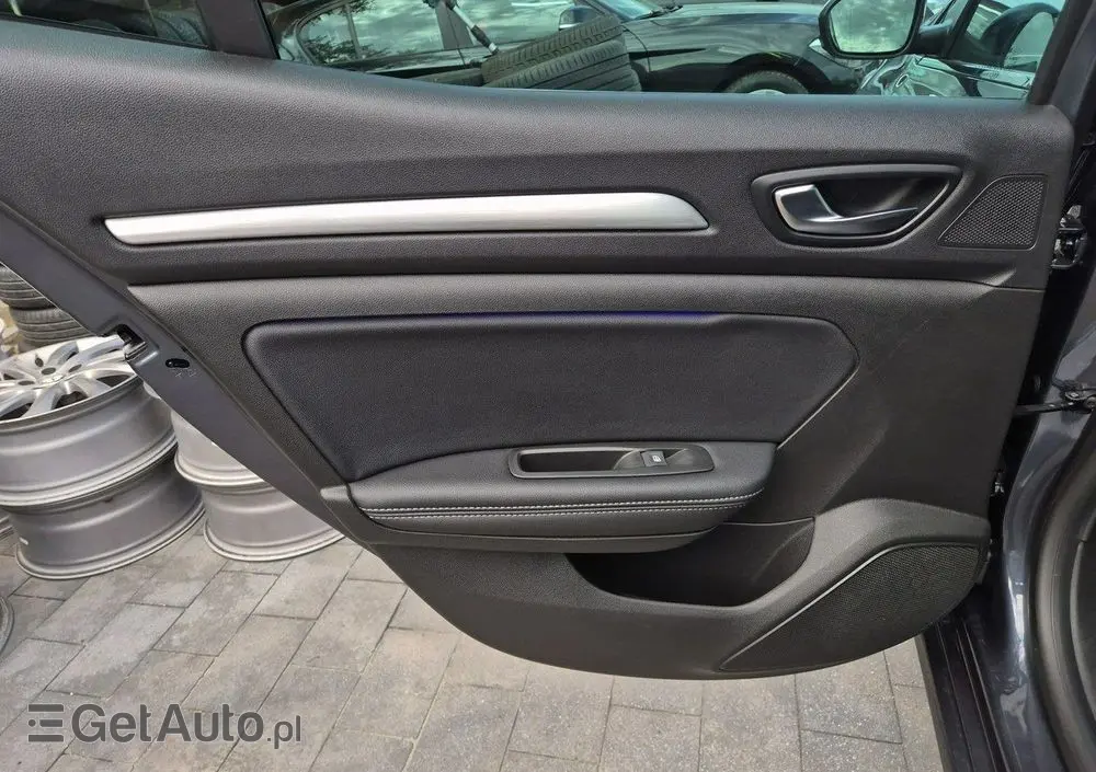 RENAULT Megane 1.2 16V TCe Energy Bose