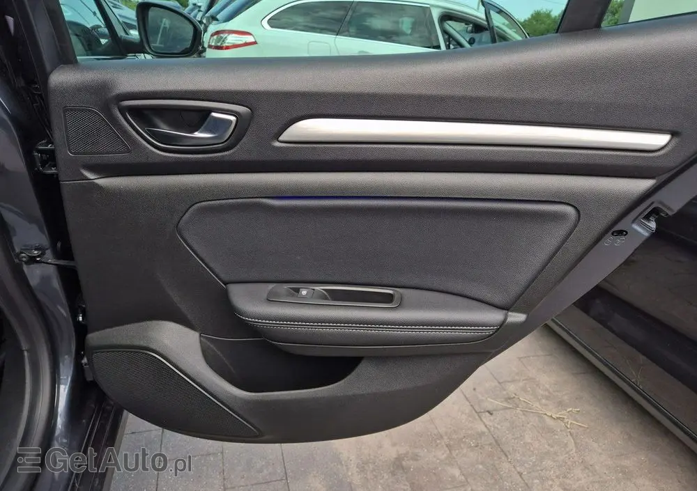 RENAULT Megane 1.2 16V TCe Energy Bose