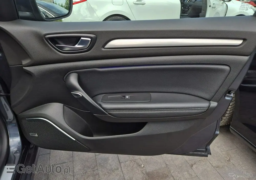 RENAULT Megane 1.2 16V TCe Energy Bose