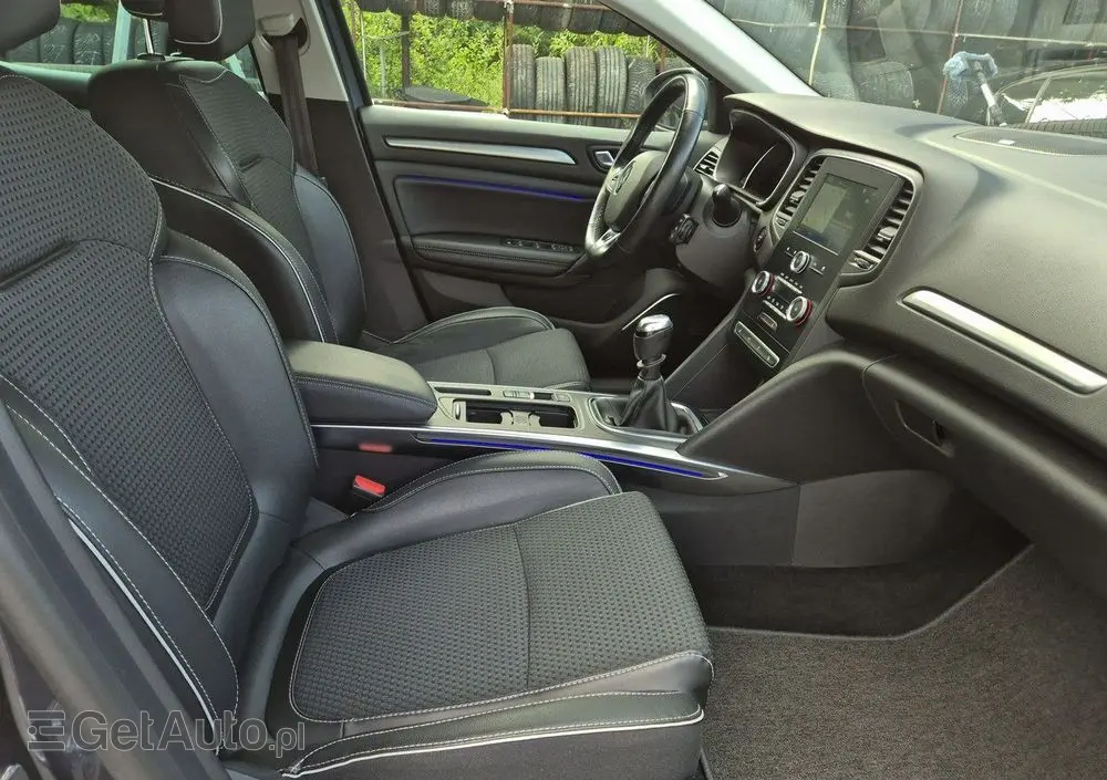 RENAULT Megane 1.2 16V TCe Energy Bose