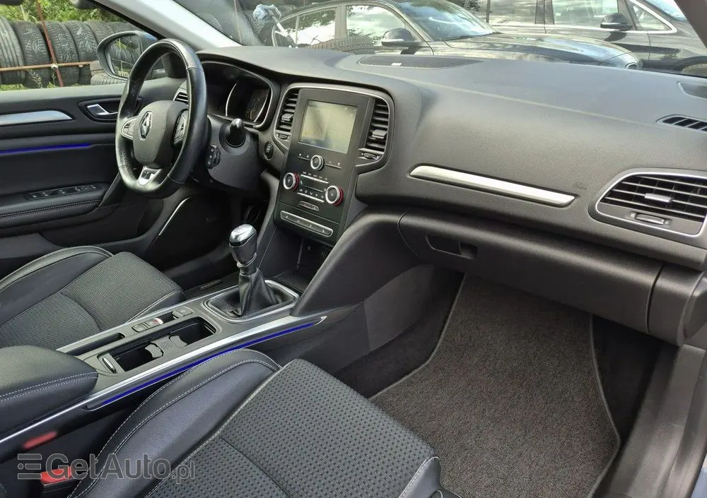 RENAULT Megane 1.2 16V TCe Energy Bose