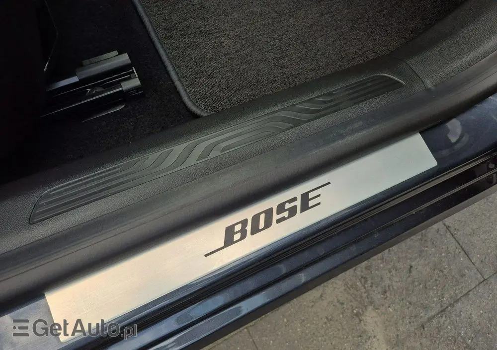 RENAULT Megane 1.2 16V TCe Energy Bose