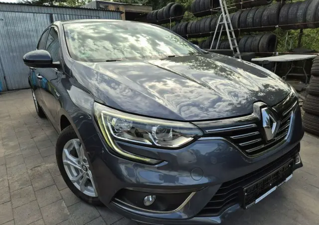 RENAULT Megane 1.2 16V TCe Energy Bose