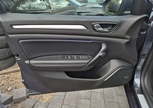 RENAULT Megane 1.2 16V TCe Energy Bose