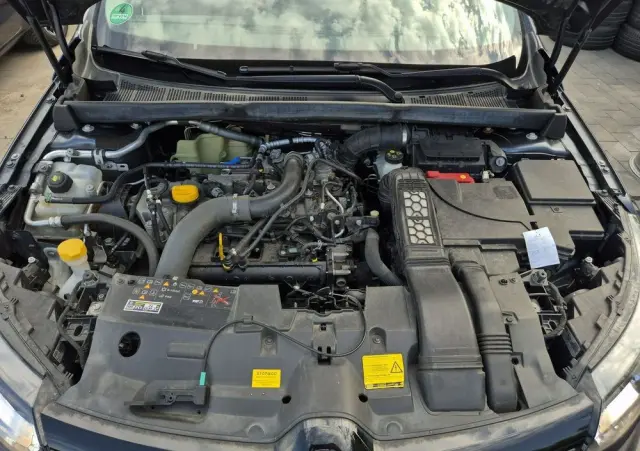 RENAULT Megane 1.2 16V TCe Energy Bose