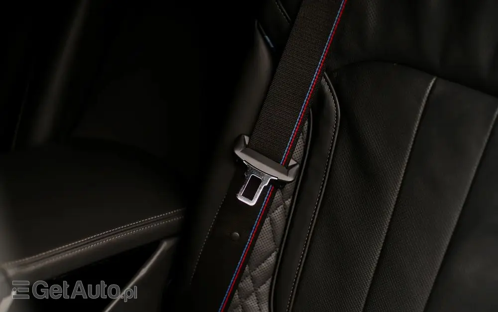 BMW Seria 7 750i xDrive