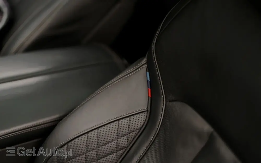 BMW Seria 7 750i xDrive