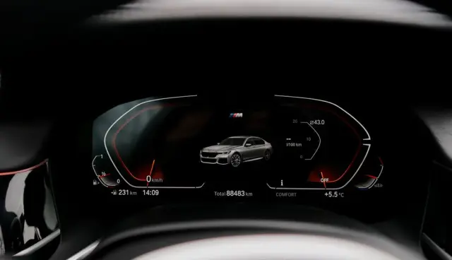 BMW Seria 7 750i xDrive