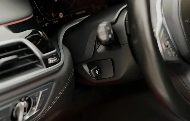 BMW Seria 7 750i xDrive