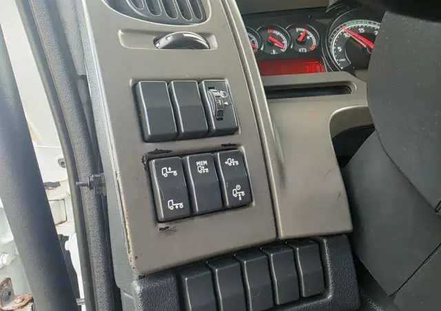 RENAULT Midlum 240 DXI 