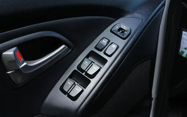 HYUNDAI Ix35 2.0 Premium 2WD