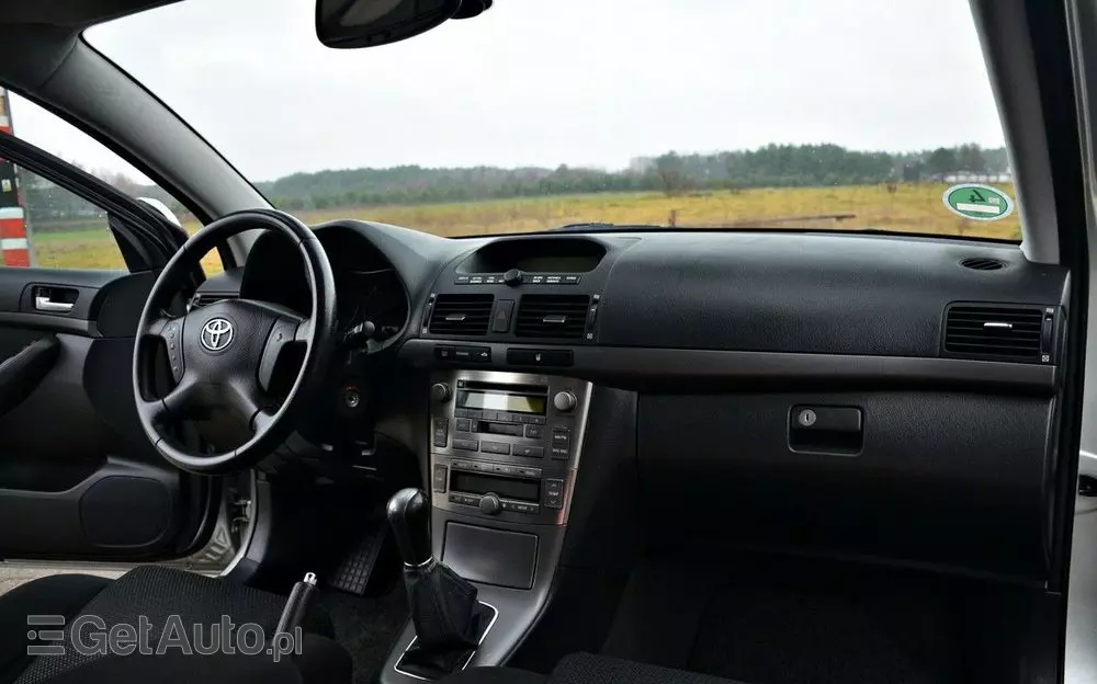TOYOTA Avensis 