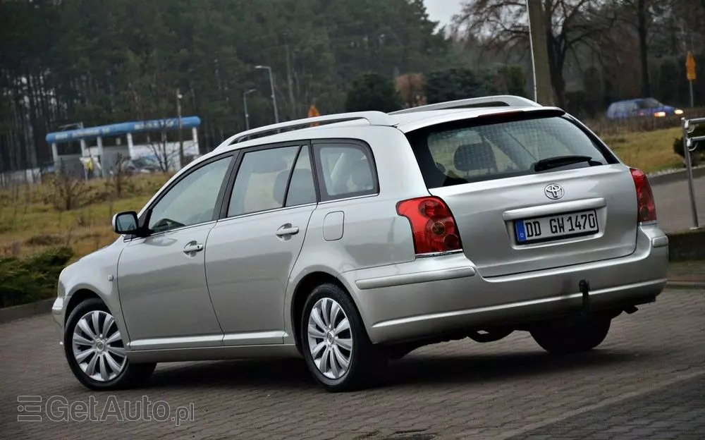 TOYOTA Avensis 