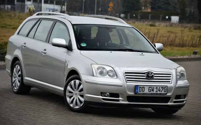 TOYOTA Avensis 