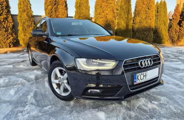 AUDI A4 