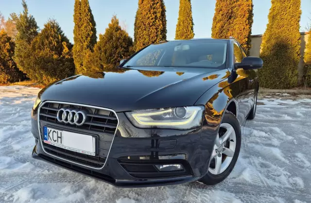 AUDI A4 
