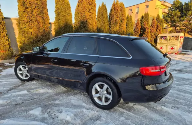 AUDI A4 