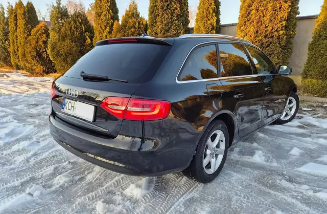 AUDI A4 