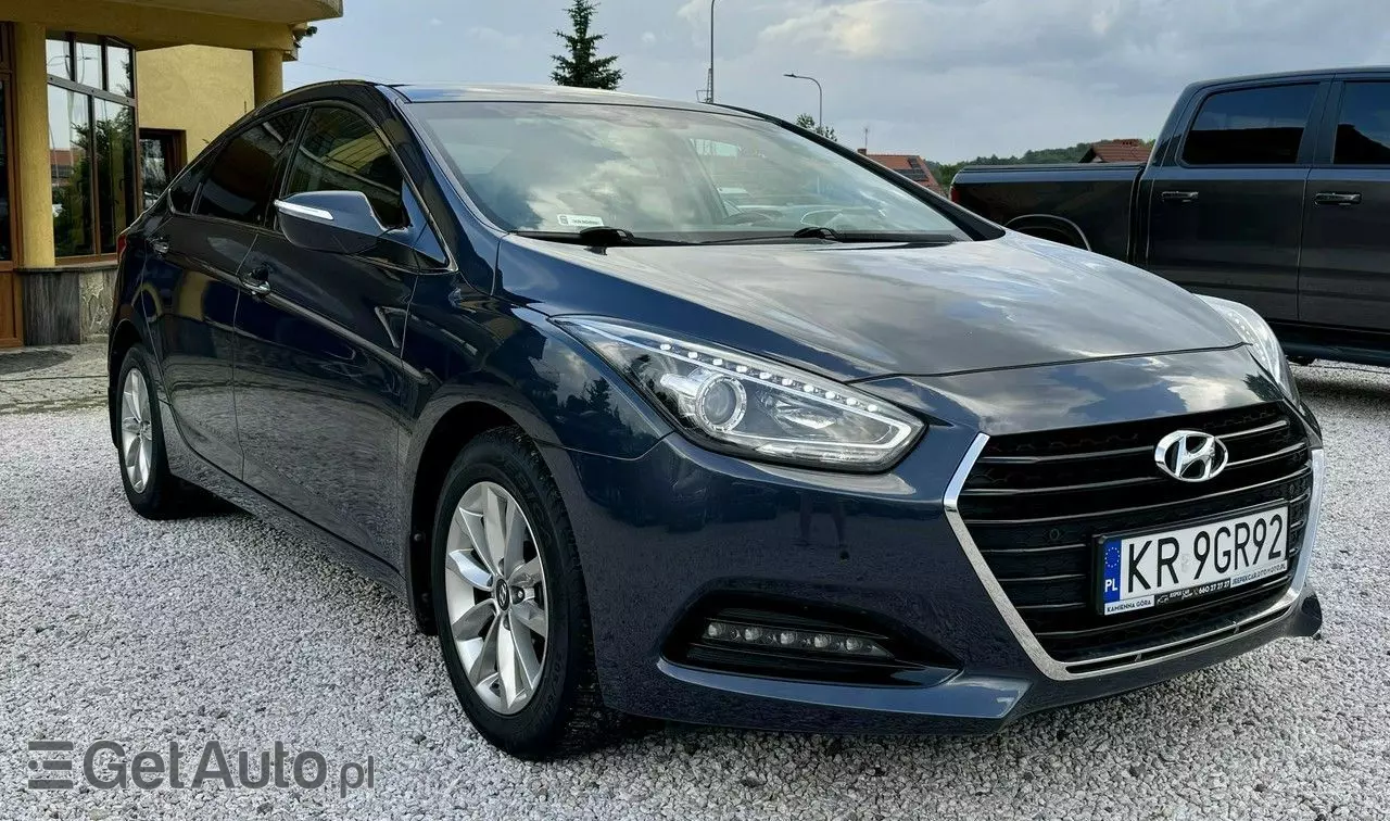 HYUNDAI I40 1.7 CRDi BlueDrive Comfort DCT