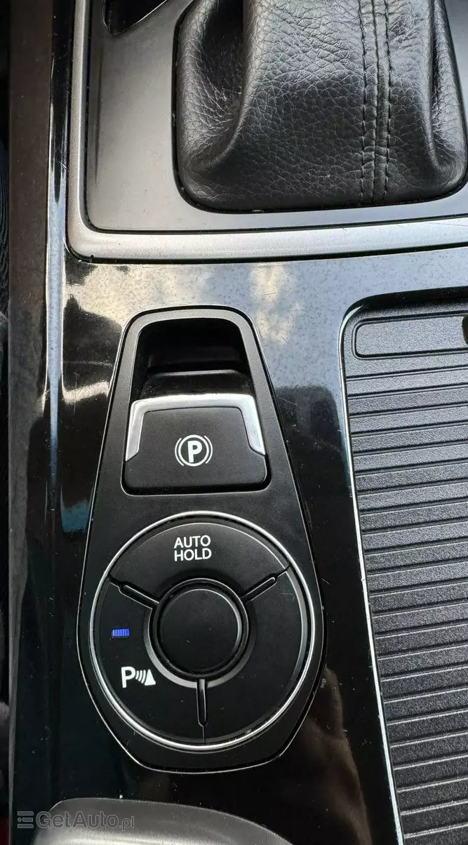 HYUNDAI I40 1.7 CRDi BlueDrive Comfort DCT