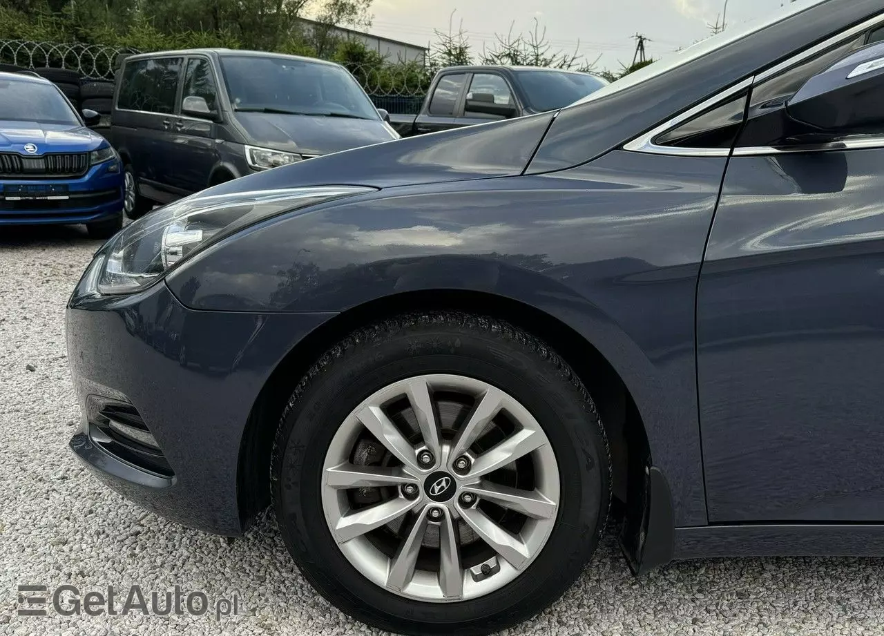 HYUNDAI I40 1.7 CRDi BlueDrive Comfort DCT