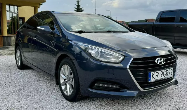 HYUNDAI I40 1.7 CRDi BlueDrive Comfort DCT