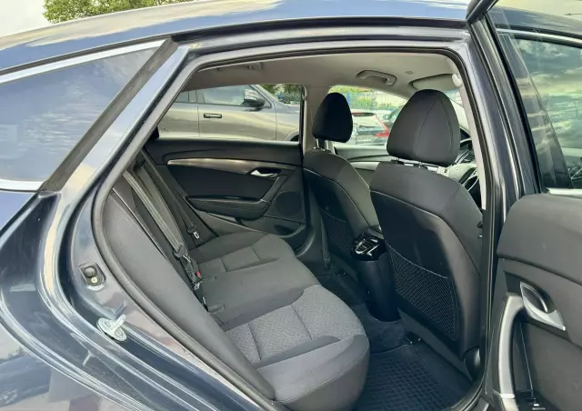 HYUNDAI I40 1.7 CRDi BlueDrive Comfort DCT