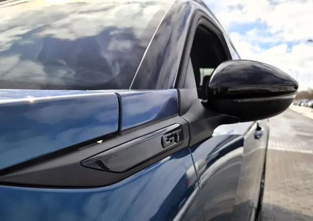 PEUGEOT 2008 PureTech mHEV GT e-DCS6