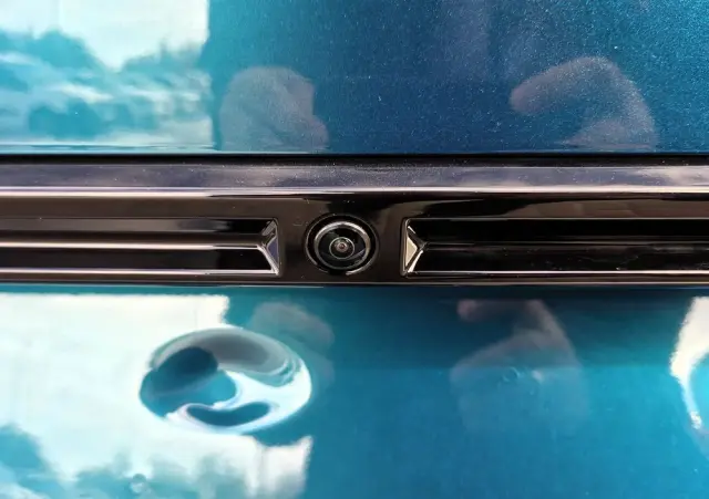 PEUGEOT 2008 PureTech mHEV GT e-DCS6