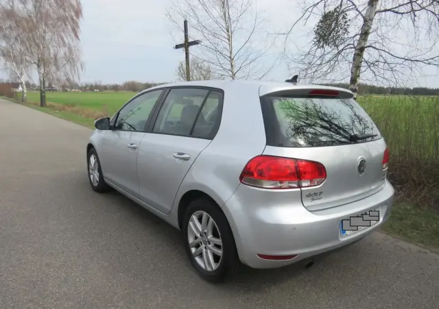 VOLKSWAGEN Golf 1.6 TDI 4Motion BlueMotion Technology Comfortline