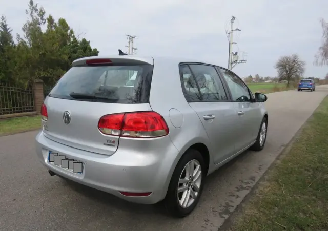 VOLKSWAGEN Golf 1.6 TDI 4Motion BlueMotion Technology Comfortline