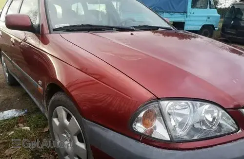 TOYOTA Avensis 