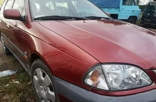 TOYOTA Avensis 