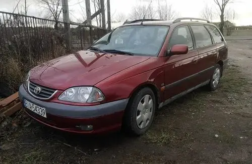 TOYOTA Avensis 