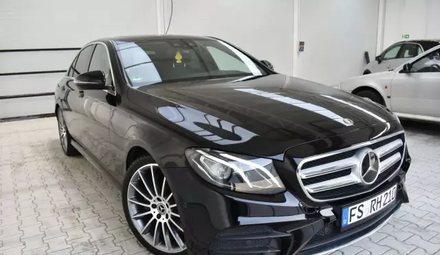 MERCEDES-BENZ Klasa E 