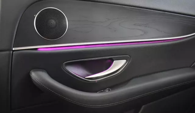 MERCEDES-BENZ Klasa E 