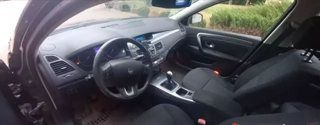 RENAULT Laguna 2.0 16V (140 KM)